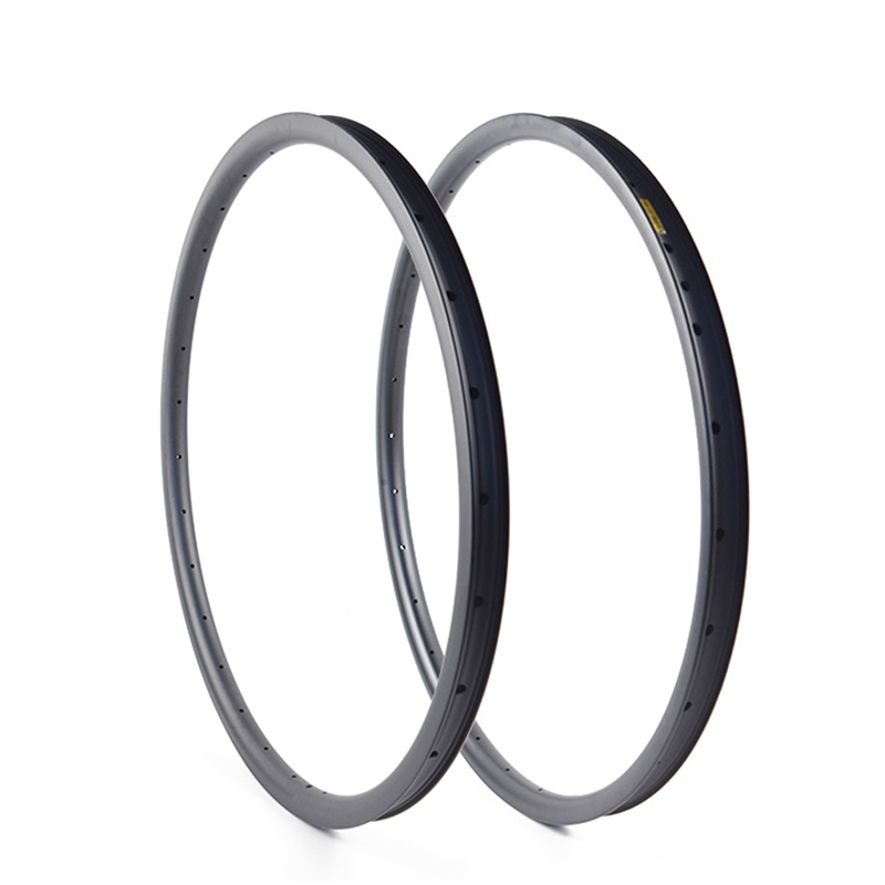 Mountain bike rim 40mm wide 33mm wide 28mm wide